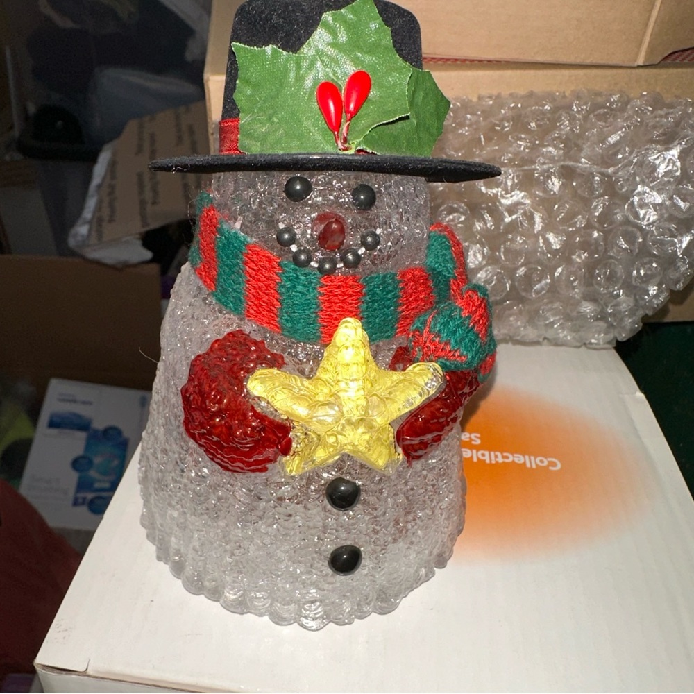 Avon gift collection “chilly sam night light”